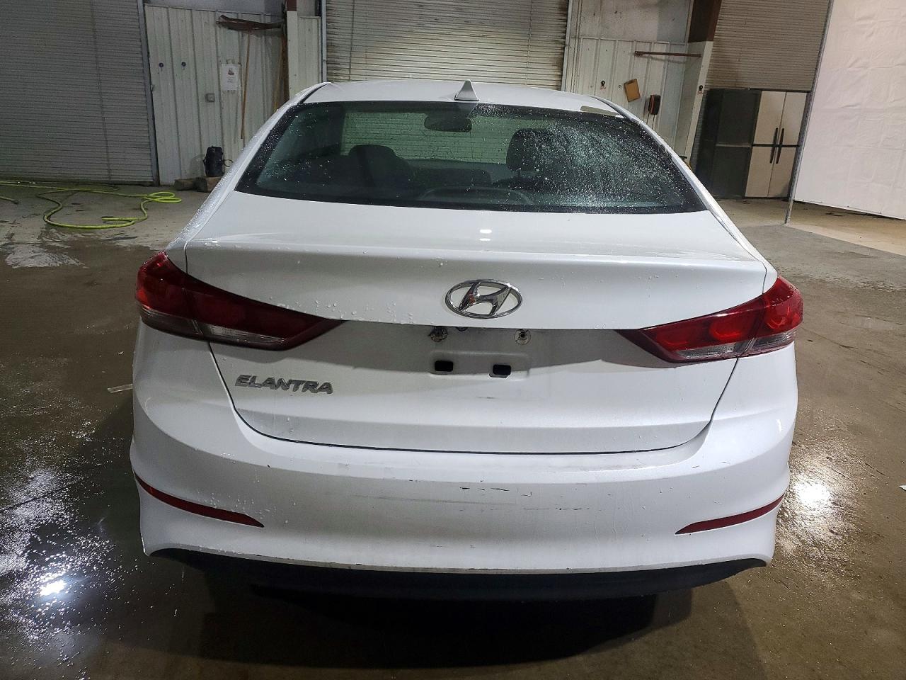 2017 HYUNDAI ELANTRA SE photo 6