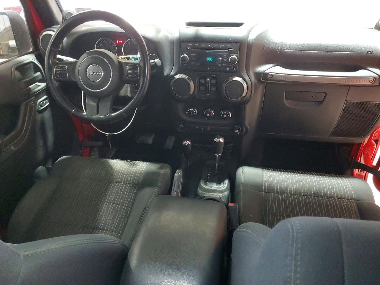 2011 JEEP WRANGLER UNLIMITED SPORT photo 15