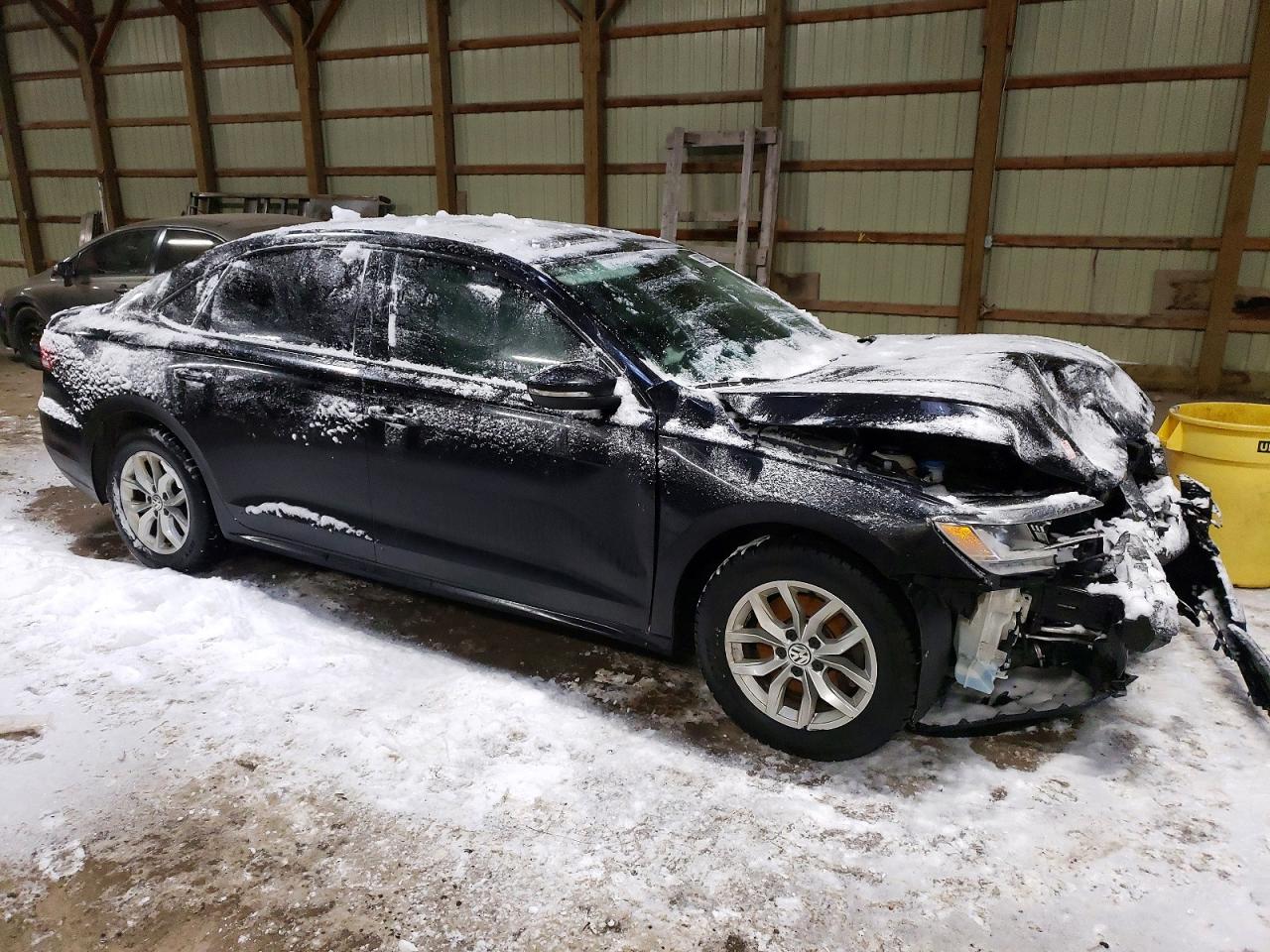 2020 VOLKSWAGEN PASSAT S photo 4