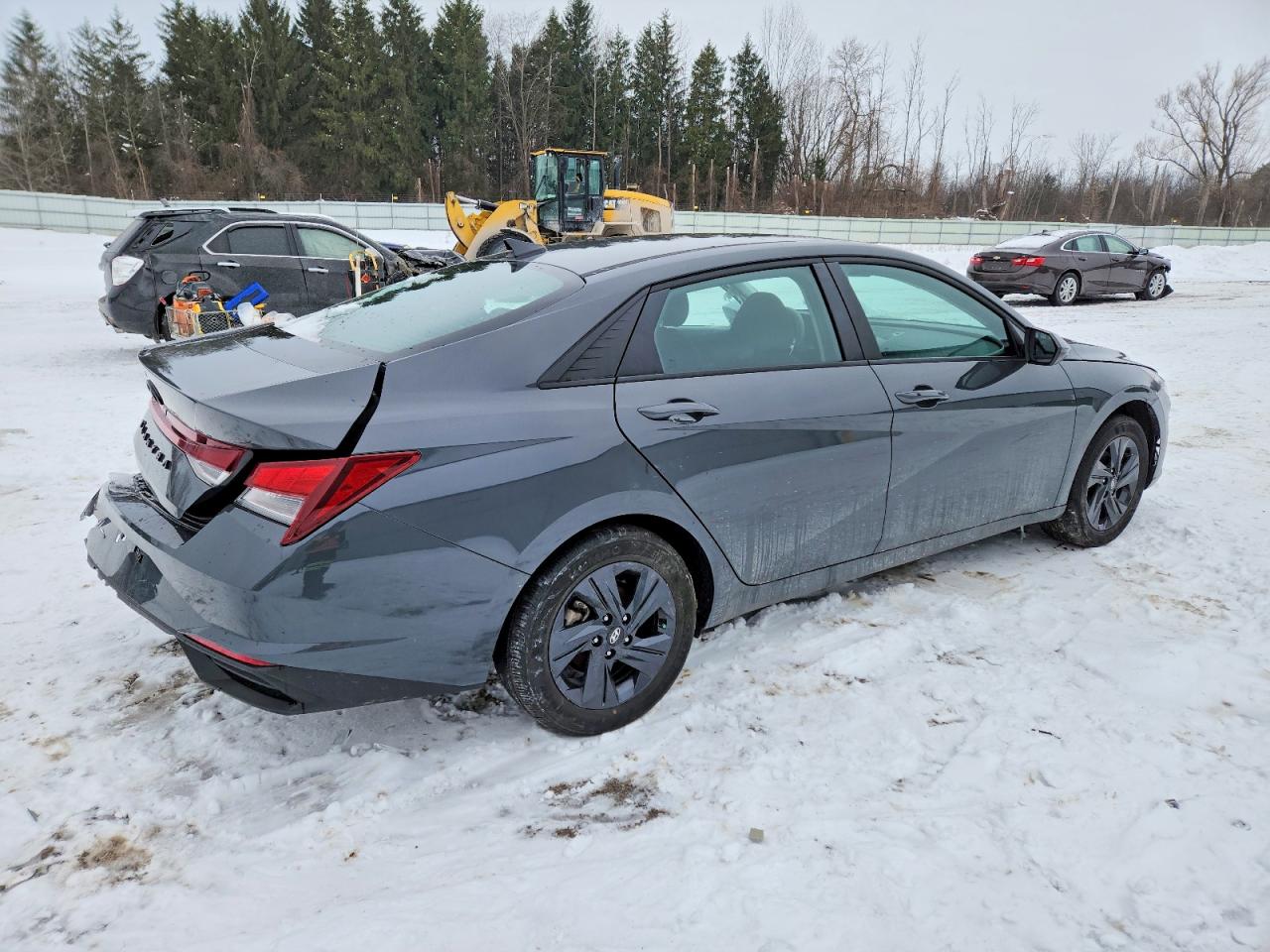 2023 HYUNDAI ELANTRA SEL photo 3