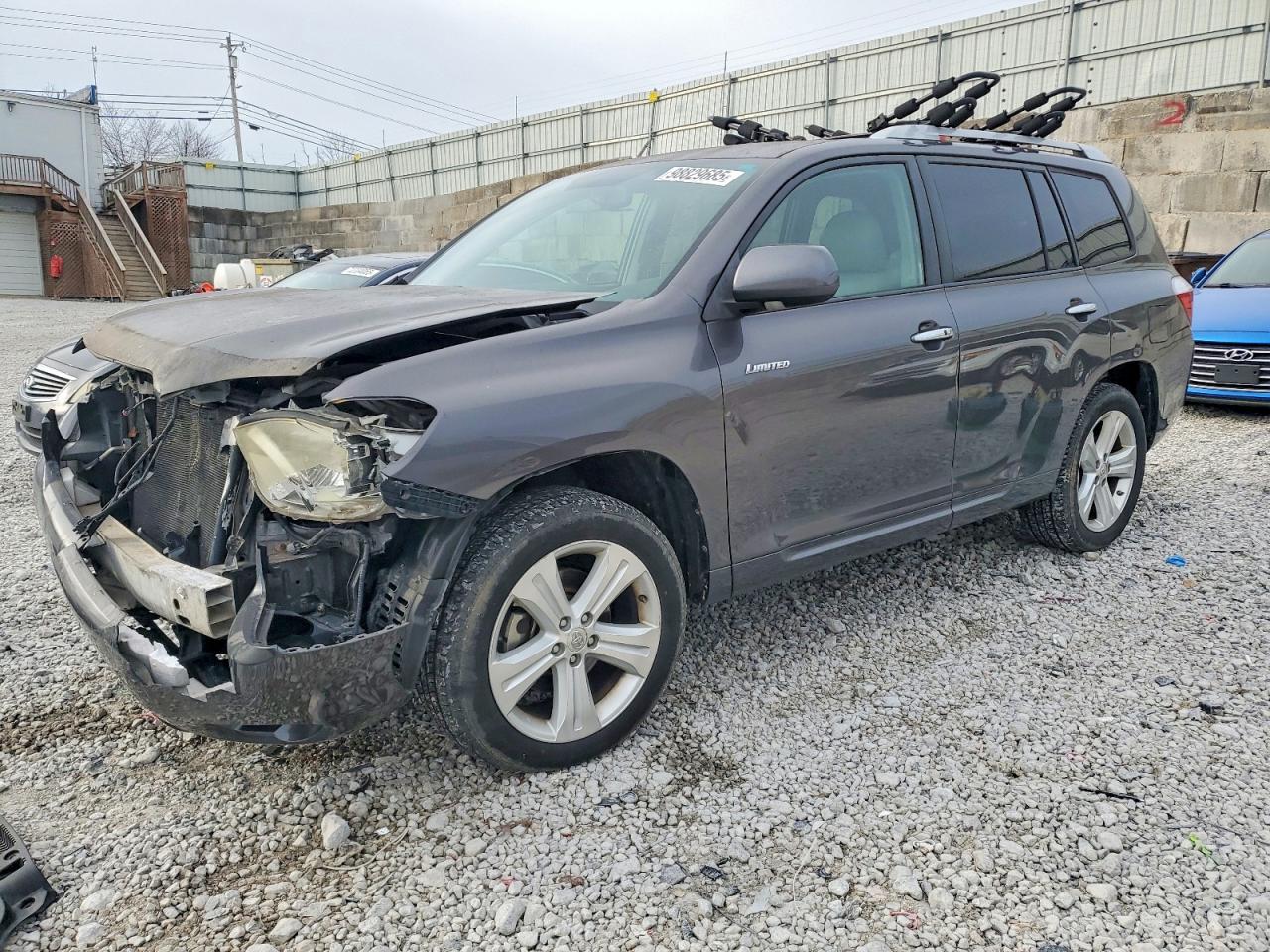 2010 TOYOTA HIGHLANDER