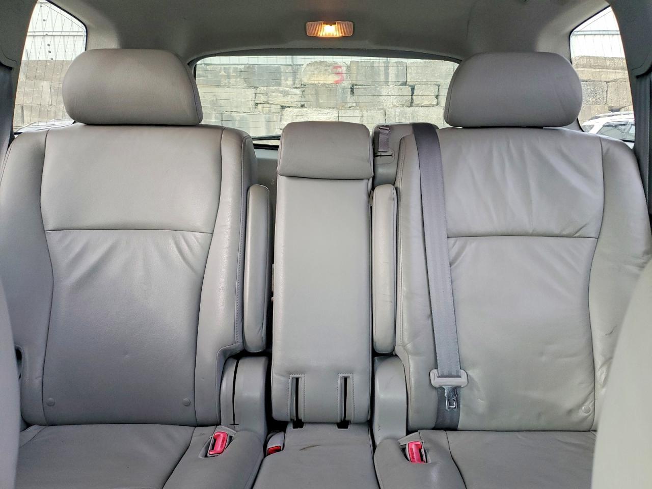 2010 TOYOTA HIGHLANDER LIMITED photo 10