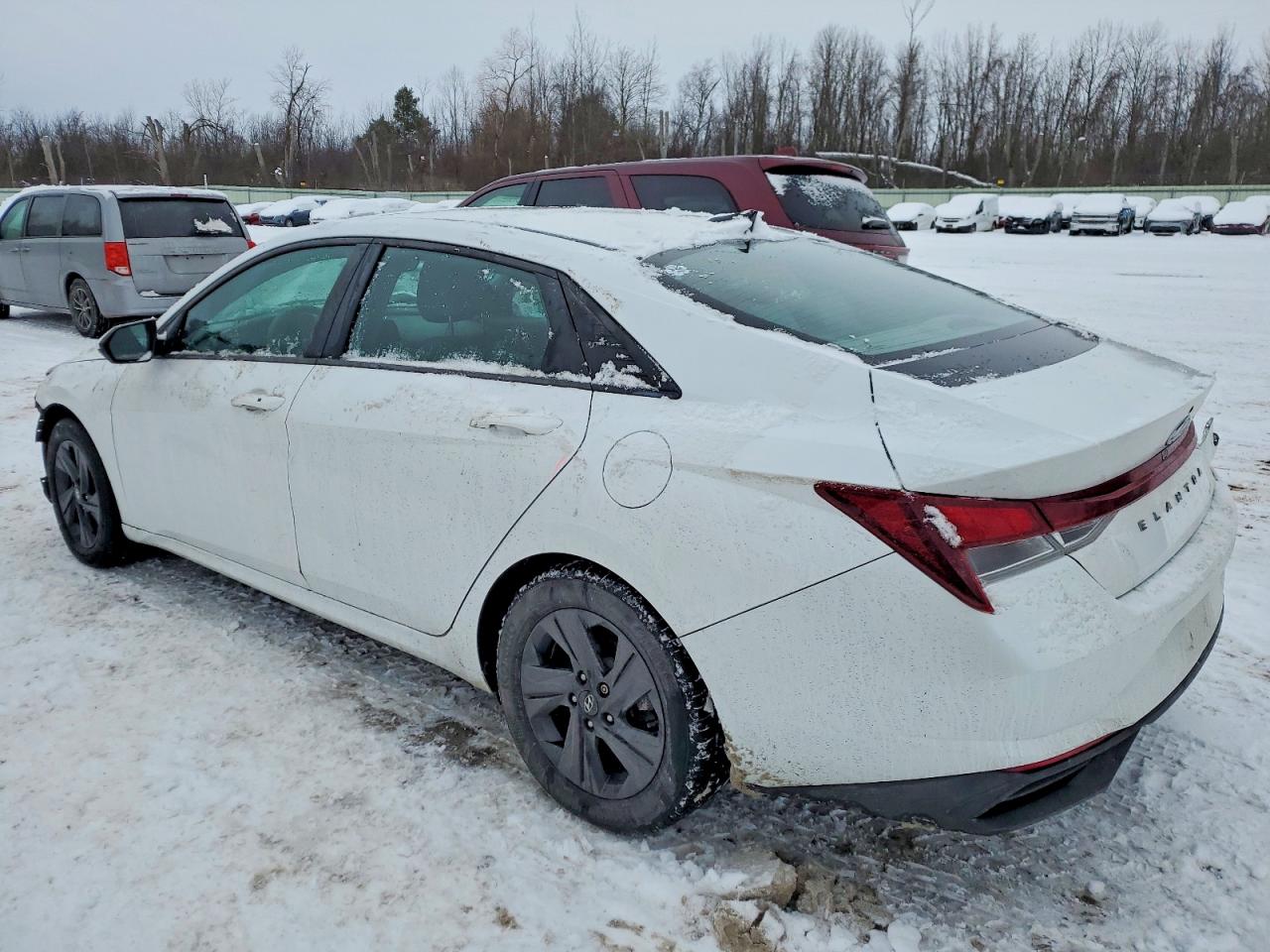 2022 HYUNDAI ELANTRA SEL photo 3