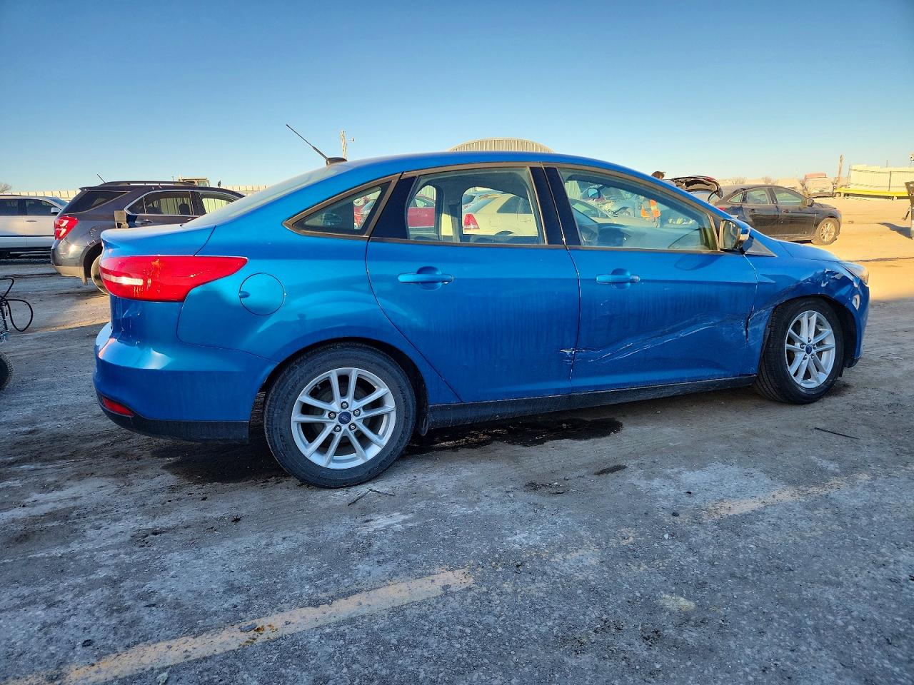 2015 FORD FOCUS SE photo 3