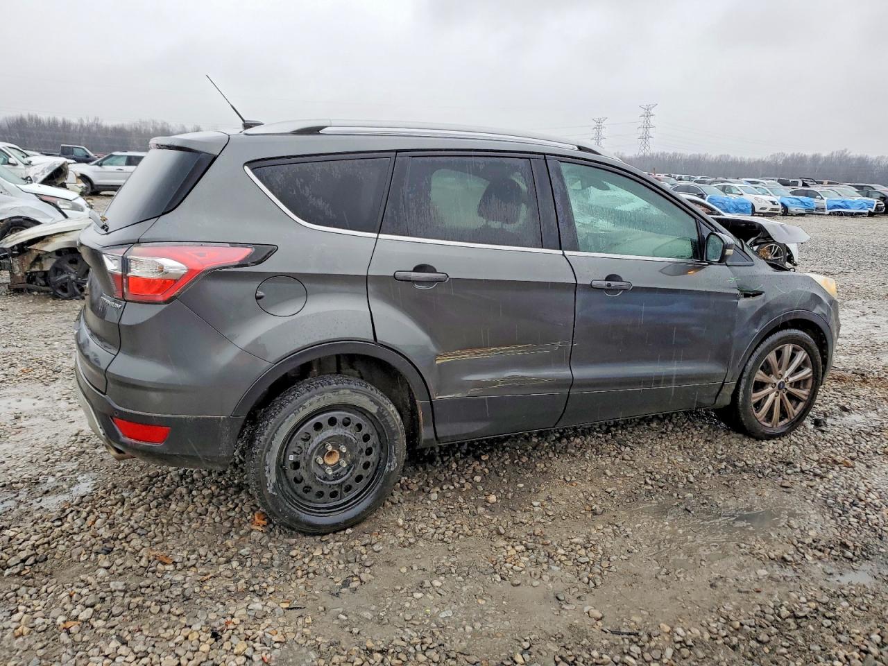 2017 FORD ESCAPE TITANIUM photo 3