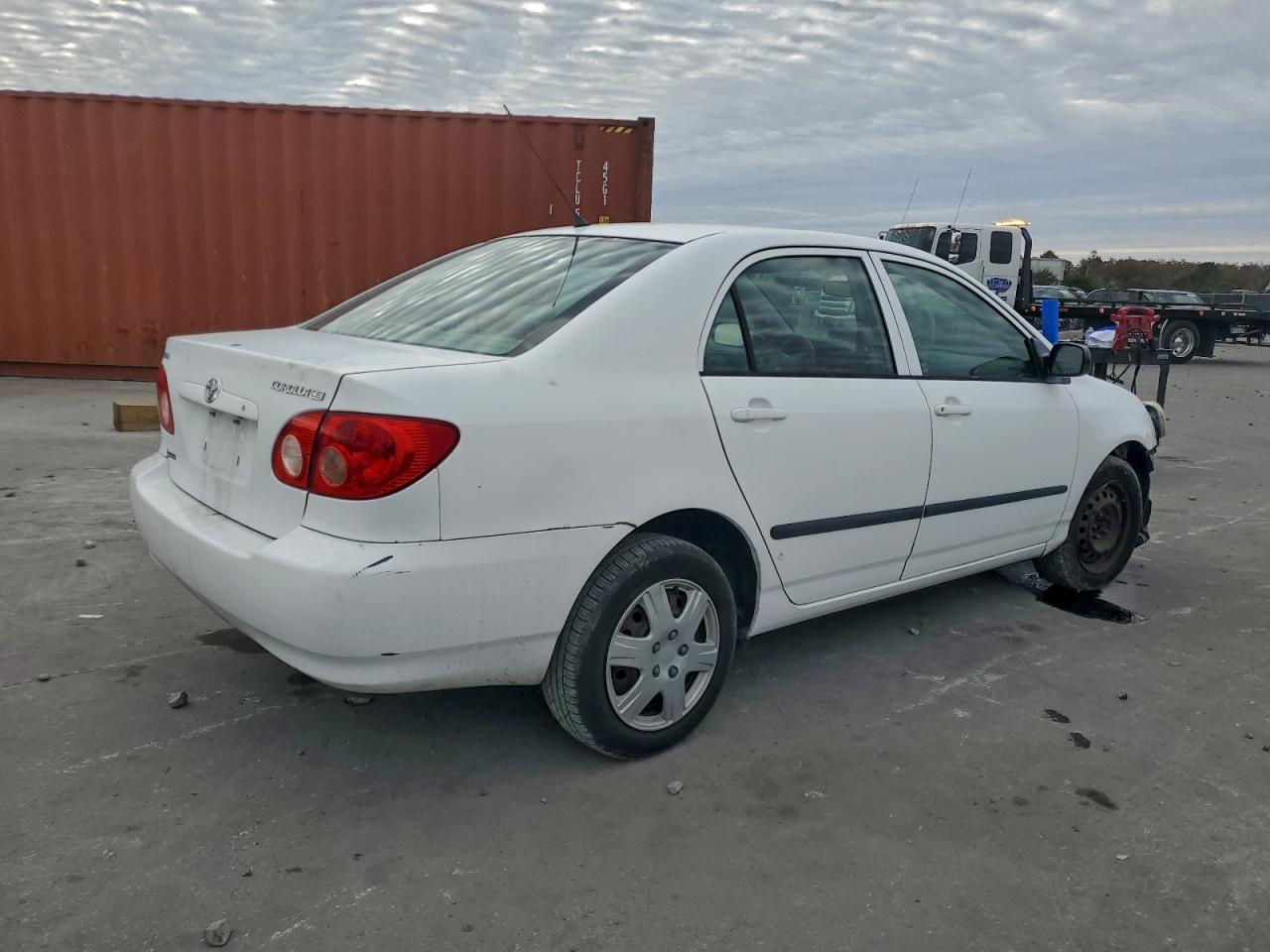 2005 TOYOTA COROLLA CE photo 3