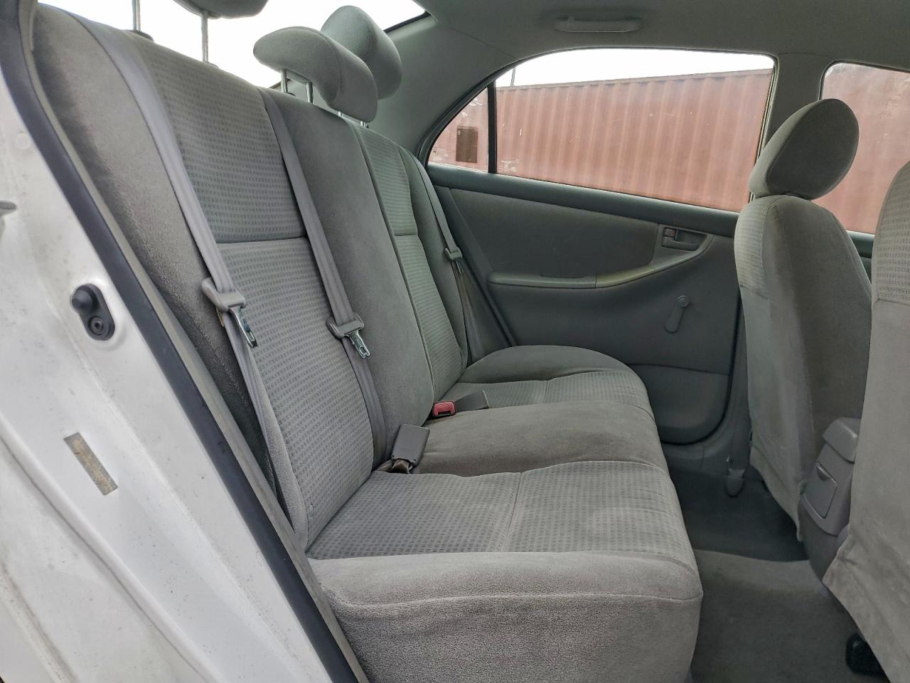 2005 TOYOTA COROLLA CE photo 10