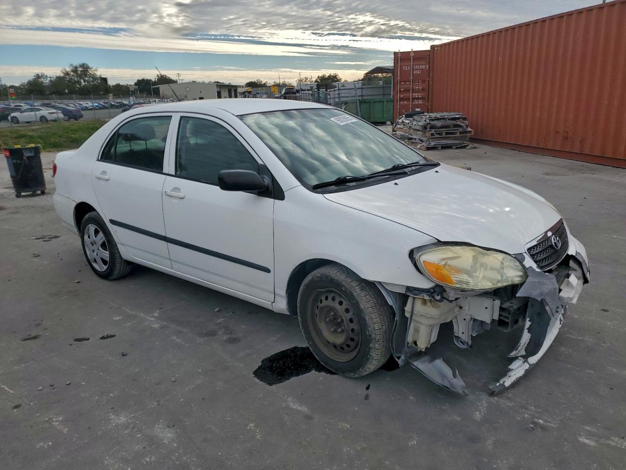 2005 TOYOTA COROLLA CE photo 4