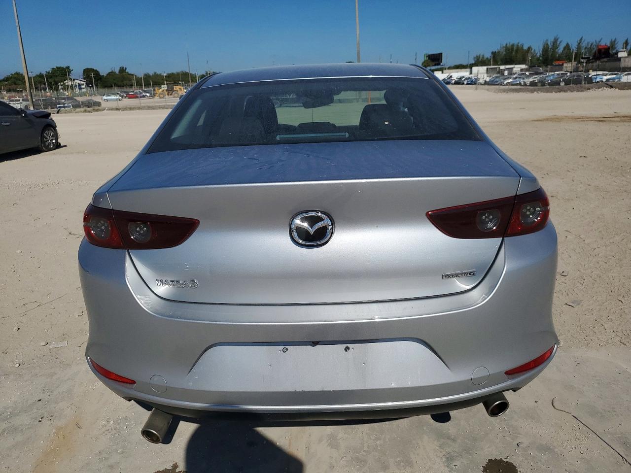 2019 MAZDA 3 photo 6
