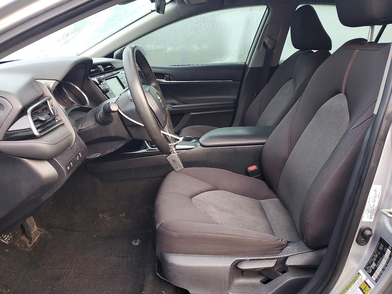 2019 TOYOTA CAMRY L photo 7
