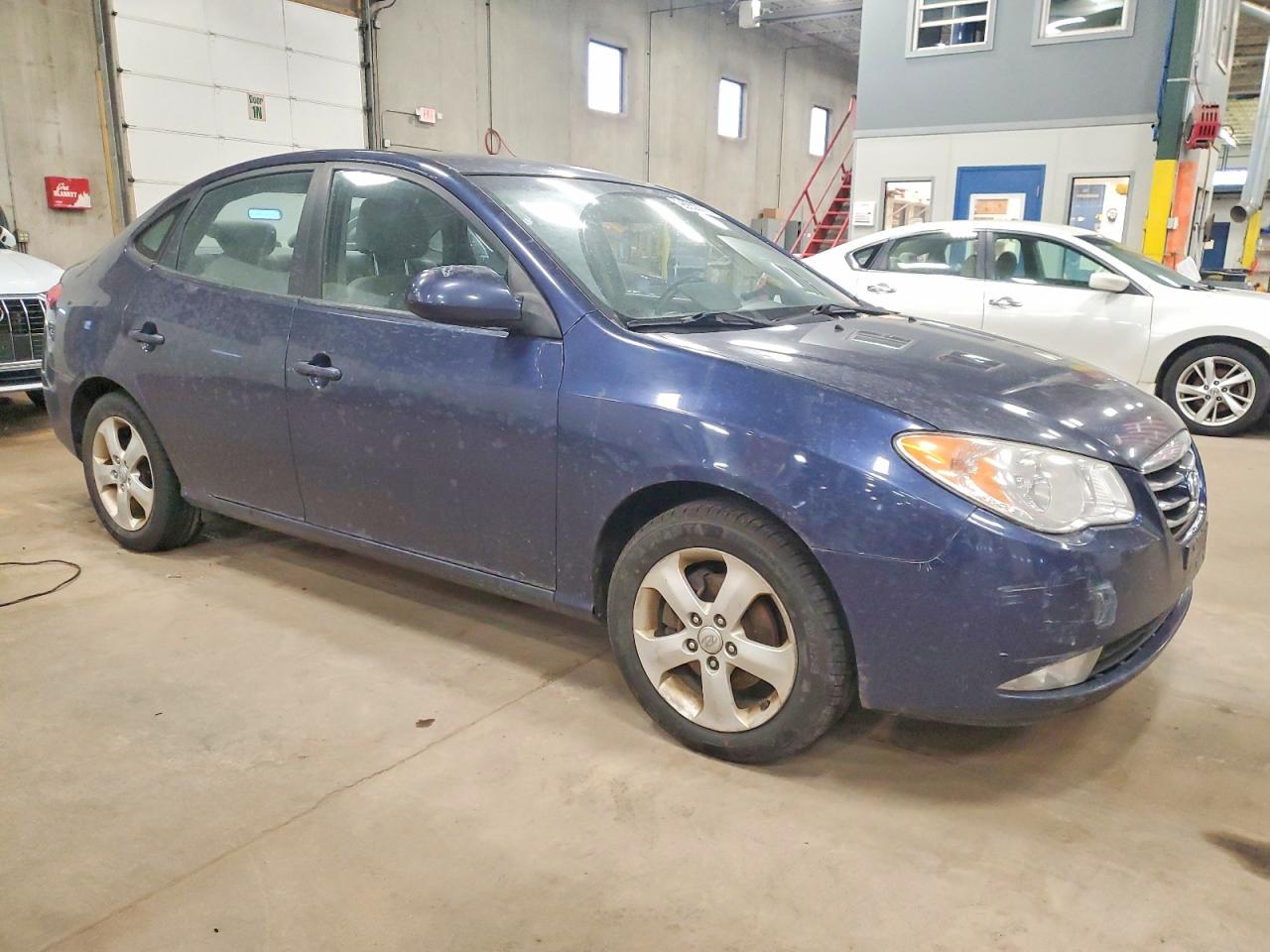 2010 HYUNDAI ELANTRA BLUE photo 4
