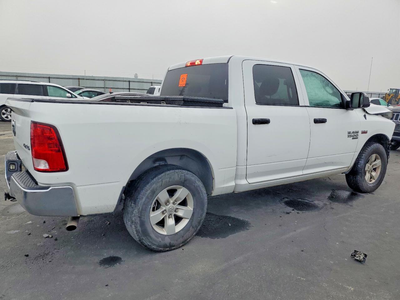 2019 RAM 1500 CLASSIC TRADESMAN photo 3