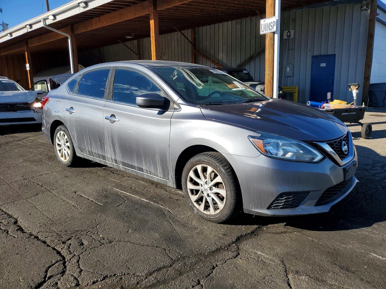 2017 NISSAN SENTRA S photo 4
