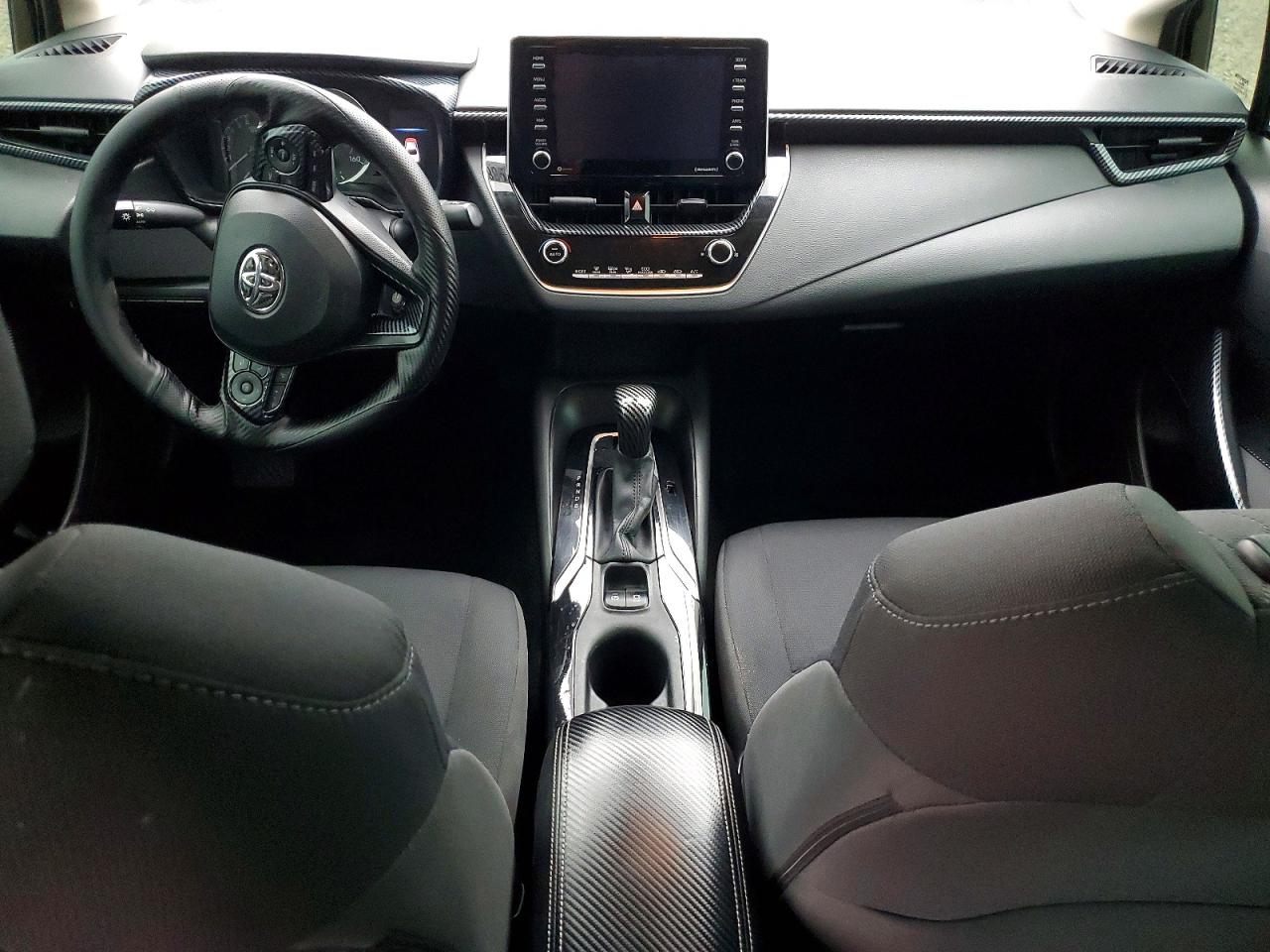 2021 TOYOTA COROLLA LE photo 8