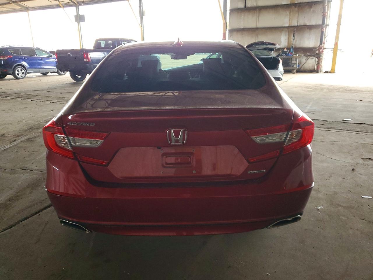 2018 HONDA ACCORD TOURING photo 6