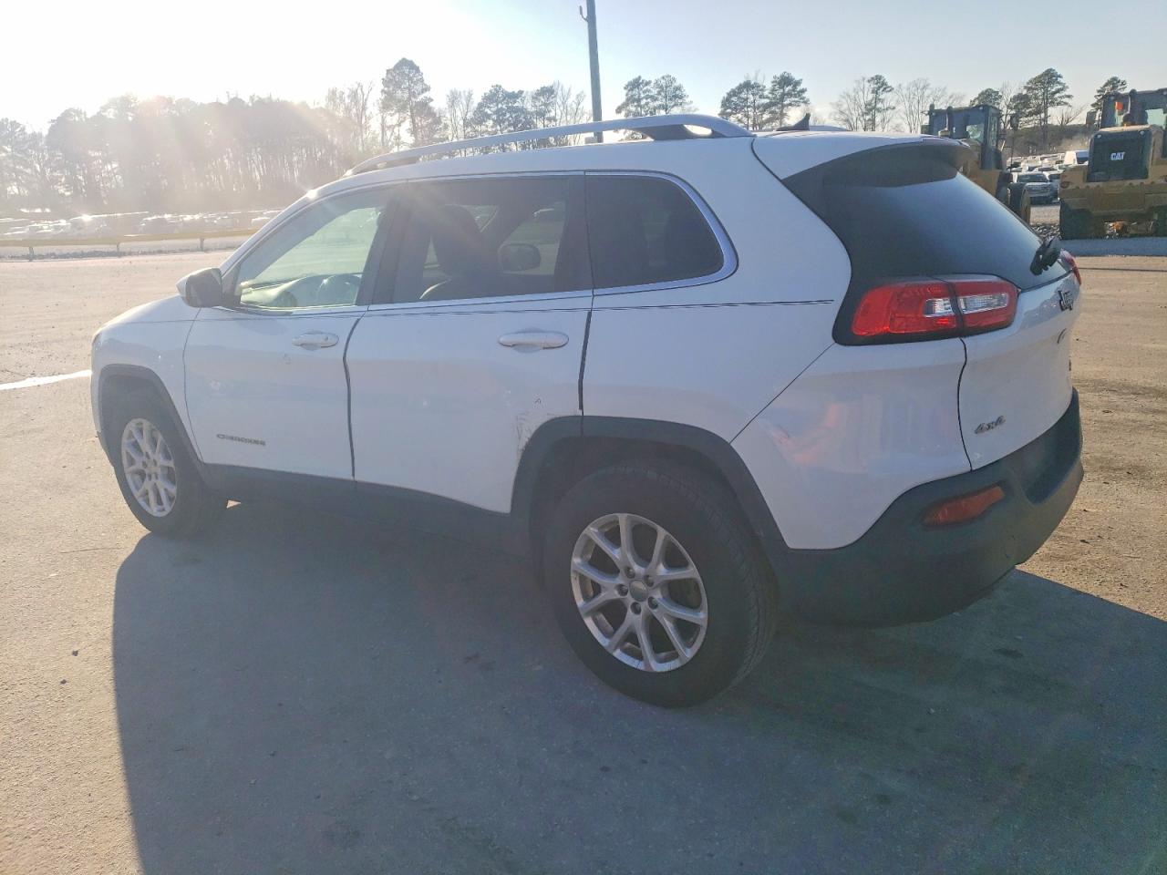 2017 JEEP CHEROKEE LATITUDE photo 2