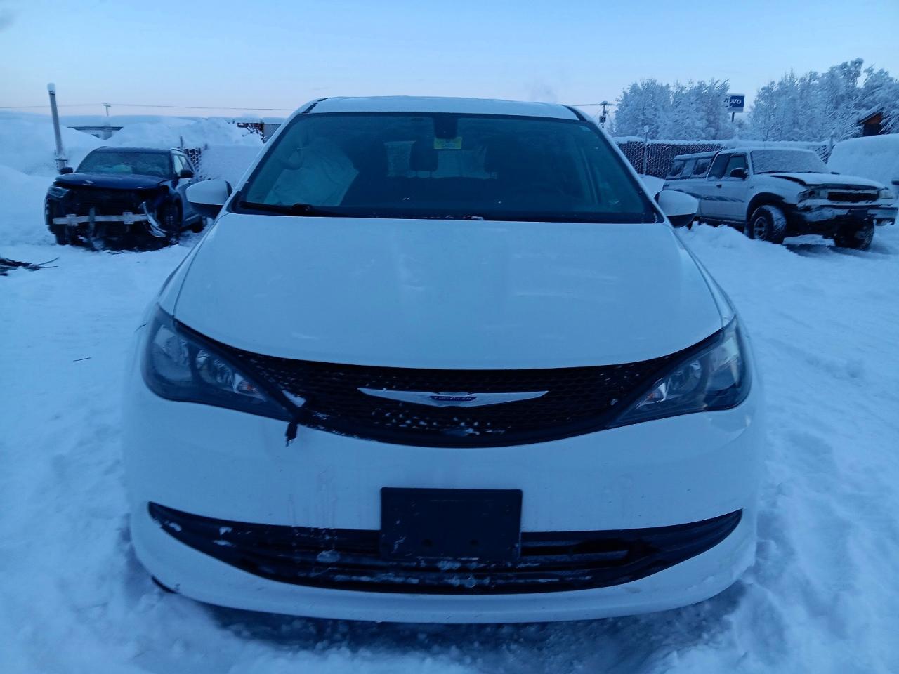 2020 CHRYSLER VOYAGER L photo 5
