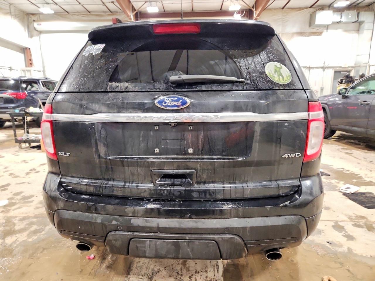 2011 FORD EXPLORER XLT photo 6