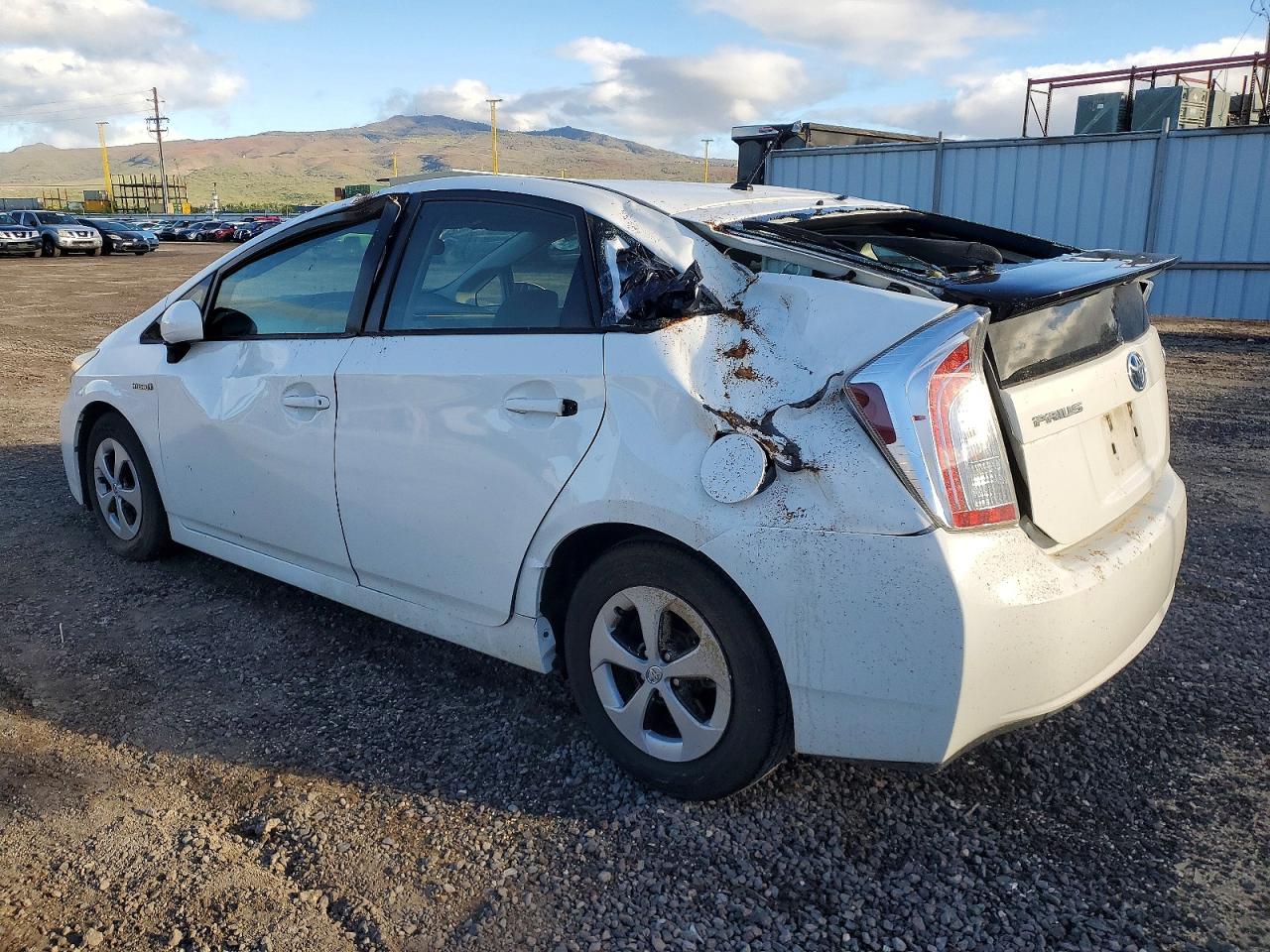 2014 TOYOTA PRIUS photo 2