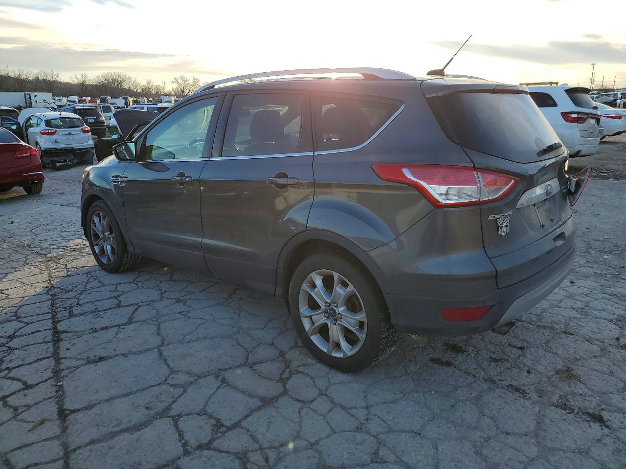 2016 FORD ESCAPE TITANIUM photo 2