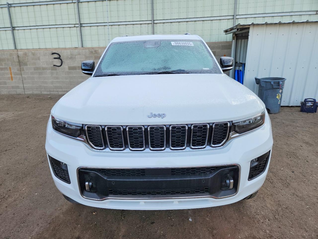 2023 JEEP GRAND CHEROKEE L OVERLAND photo 5