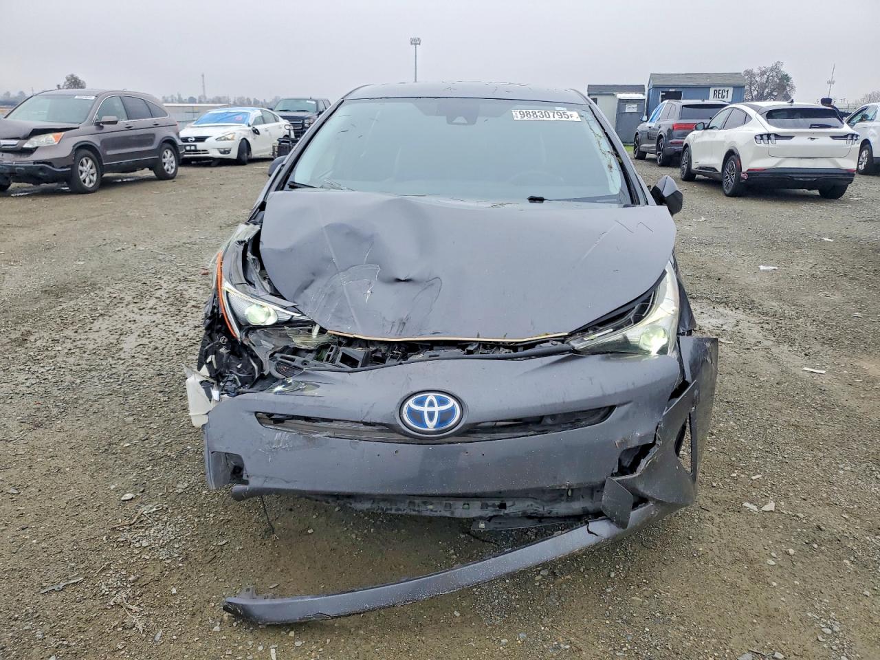 2018 TOYOTA PRIUS photo 5