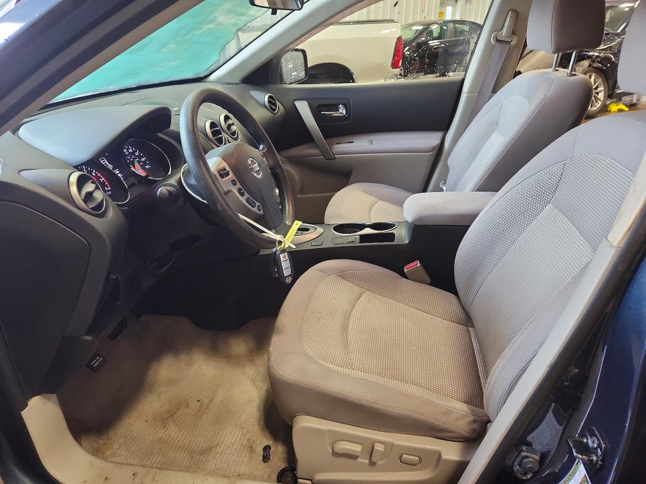 2013 NISSAN ROGUE S photo 7