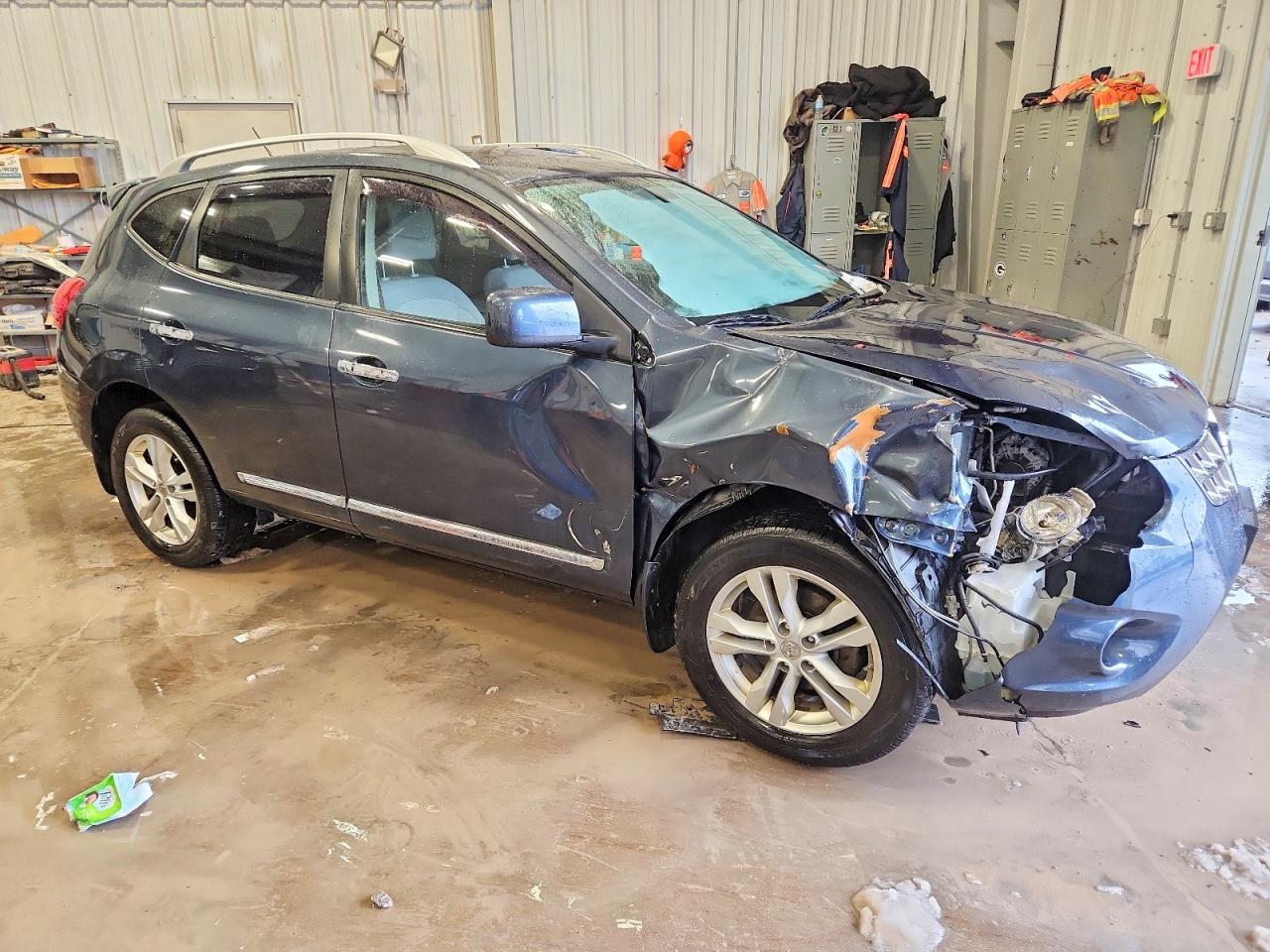 2013 NISSAN ROGUE S photo 4