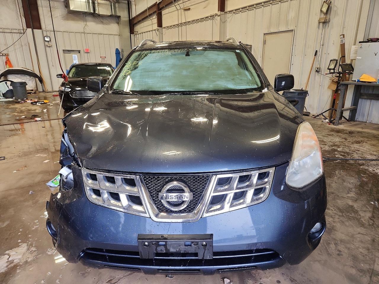 2013 NISSAN ROGUE S photo 5