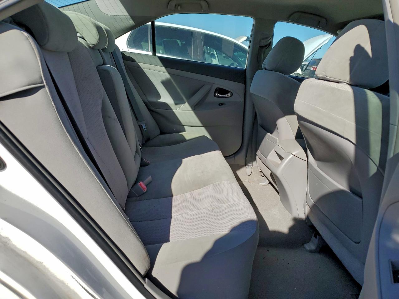 2010 TOYOTA CAMRY BASE photo 10
