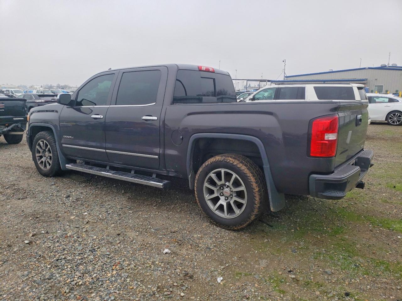 2015 GMC SIERRA K1500 DENALI photo 2