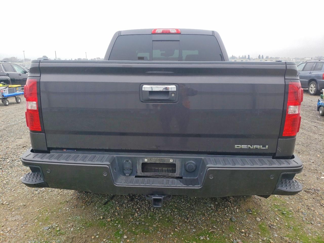 2015 GMC SIERRA K1500 DENALI photo 6