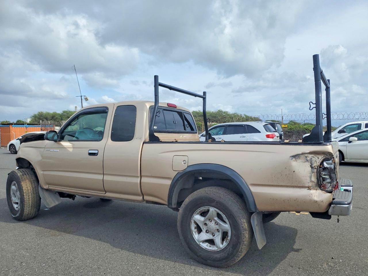 2000 TOYOTA TACOMA XTRACAB PRERUNNER photo 2