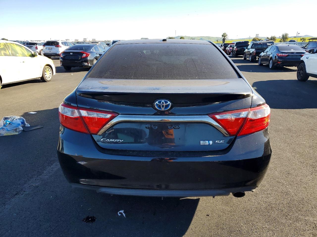 2016 TOYOTA CAMRY HYBRID photo 6