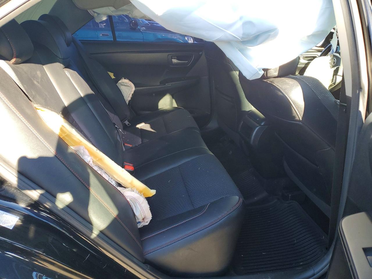 2016 TOYOTA CAMRY HYBRID photo 10