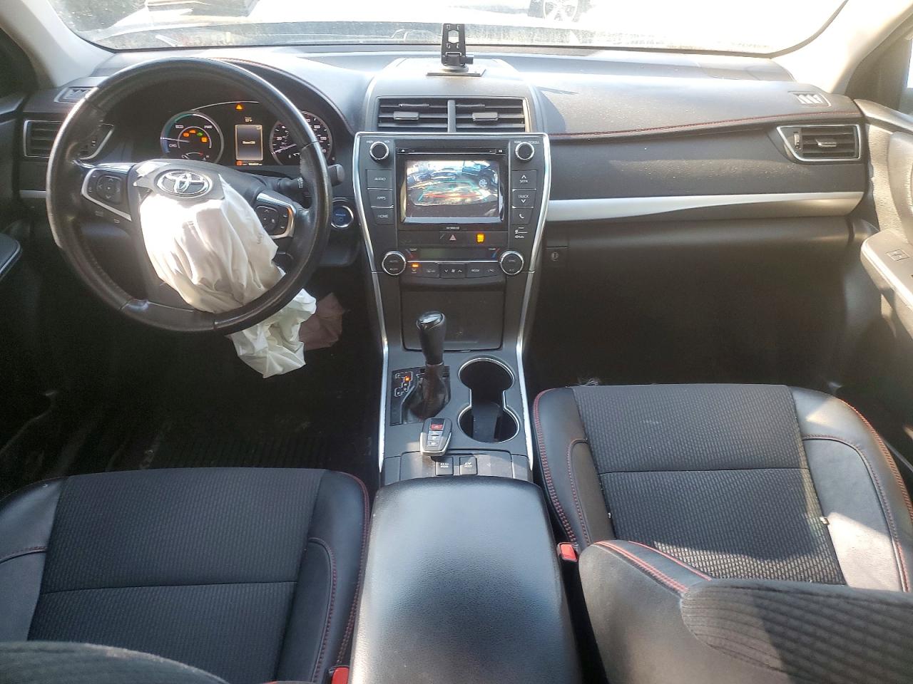 2016 TOYOTA CAMRY HYBRID photo 8