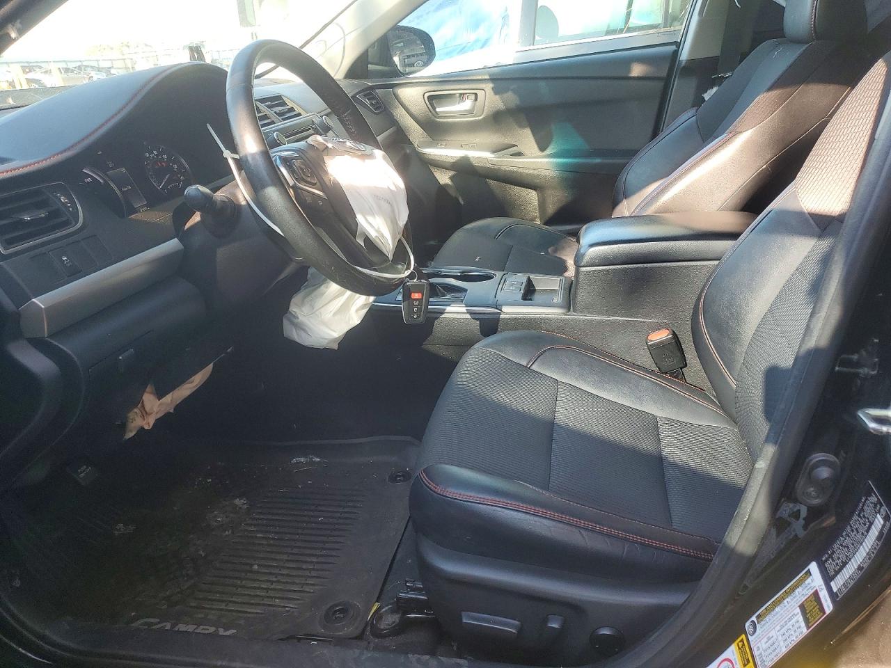 2016 TOYOTA CAMRY HYBRID photo 7