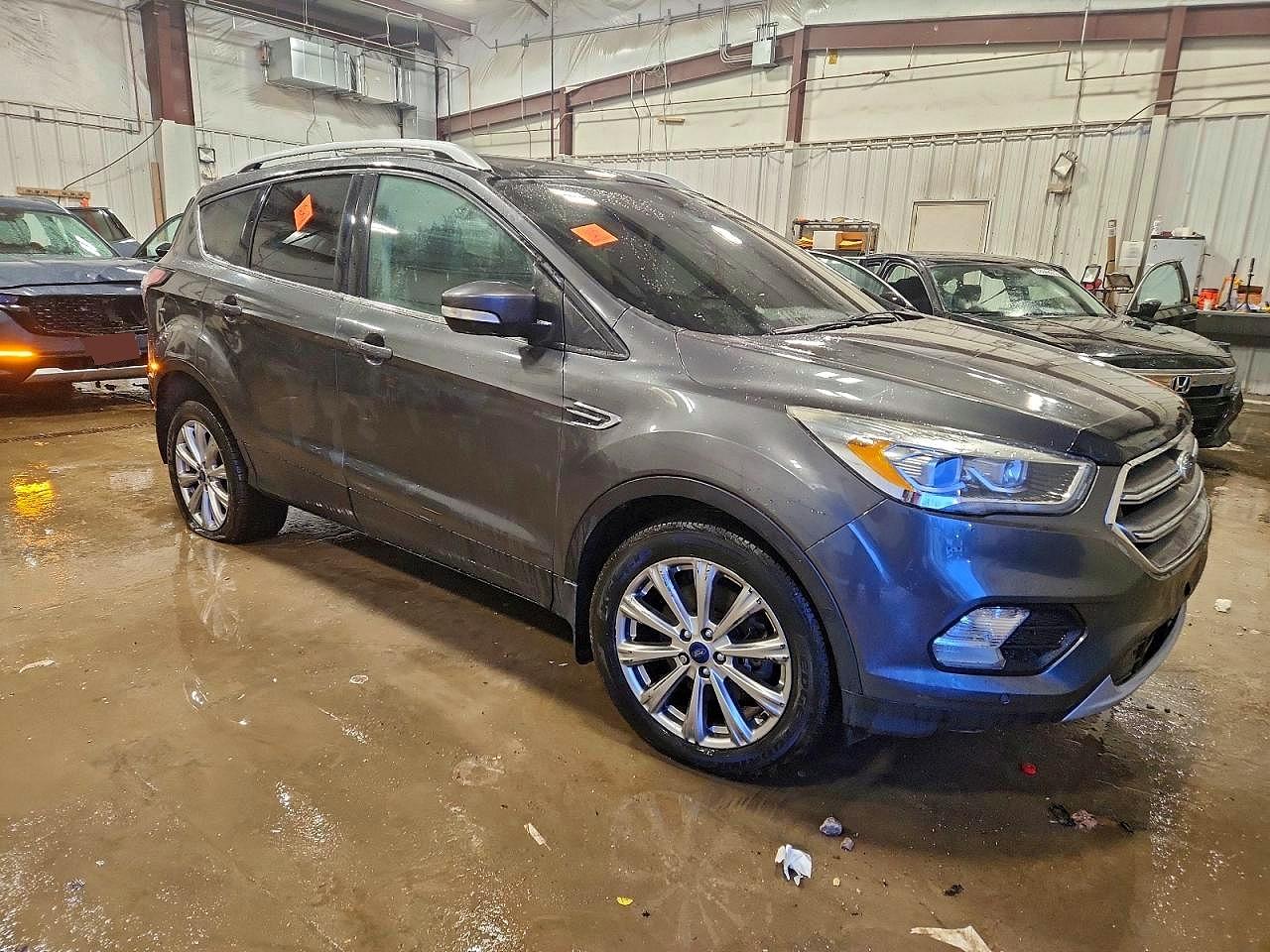 2017 FORD ESCAPE TITANIUM photo 4