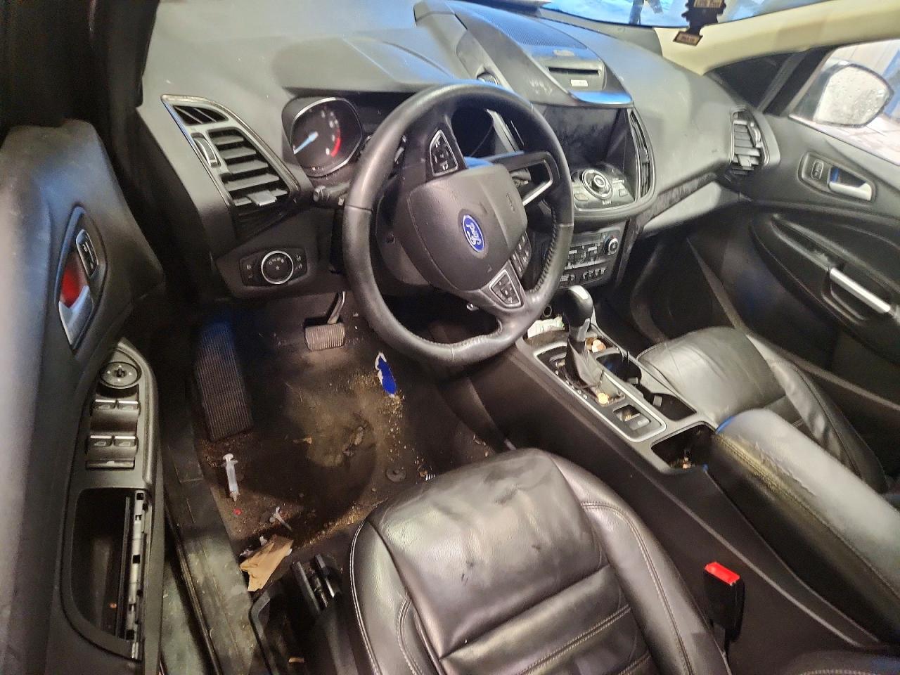 2017 FORD ESCAPE TITANIUM photo 8