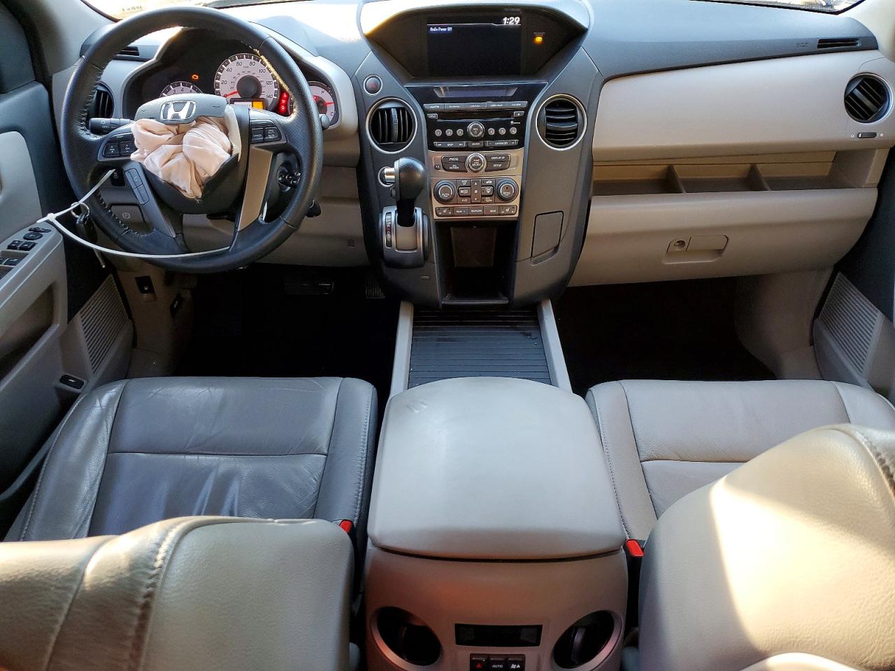 2015 HONDA PILOT EXL photo 8