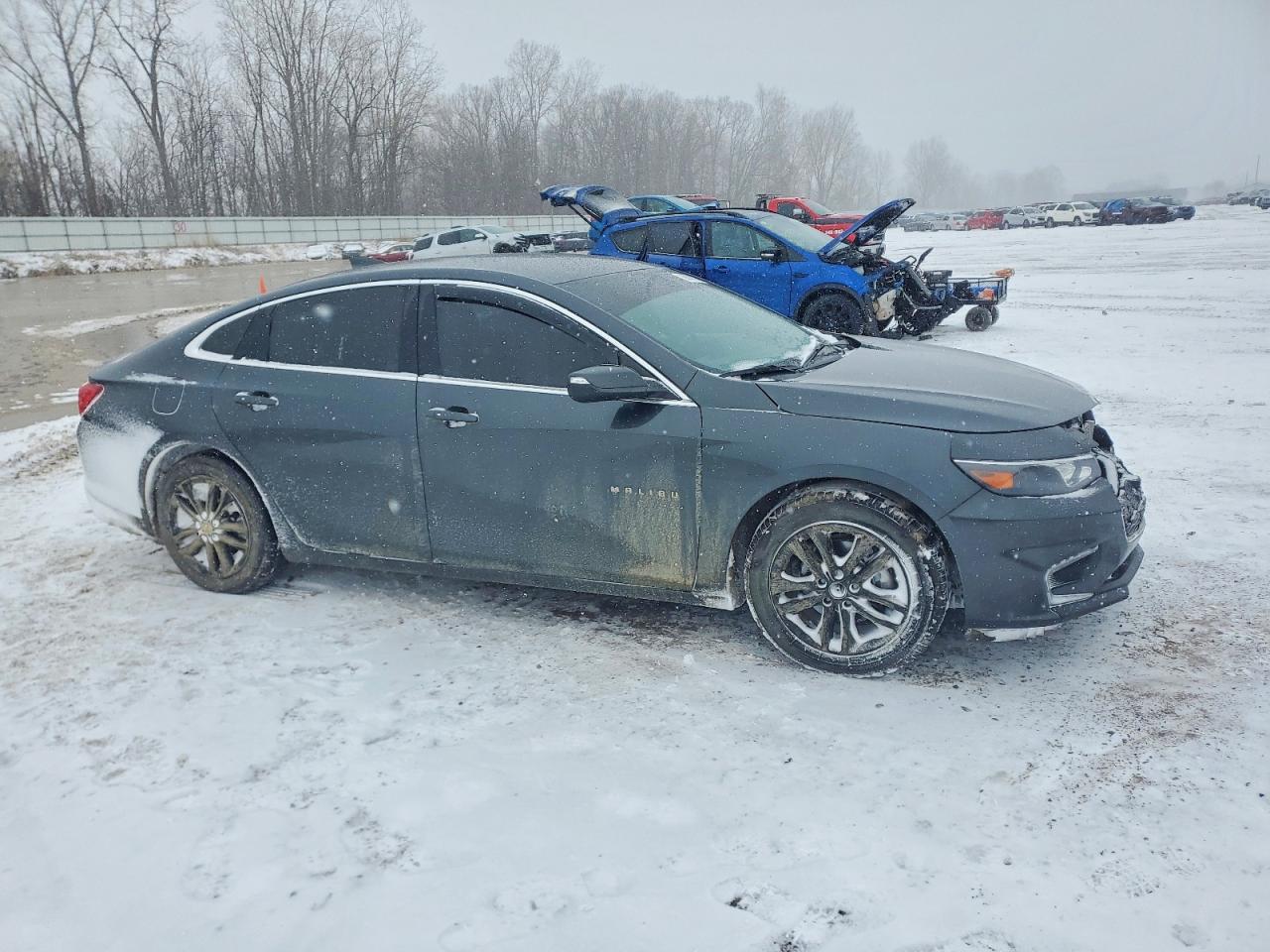 2018 CHEVROLET MALIBU LT photo 4