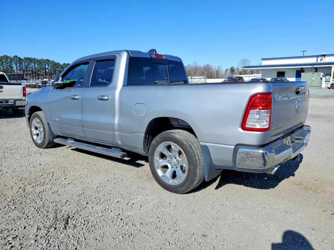 2019 RAM 1500 BIG HORN/LONE STAR photo 2