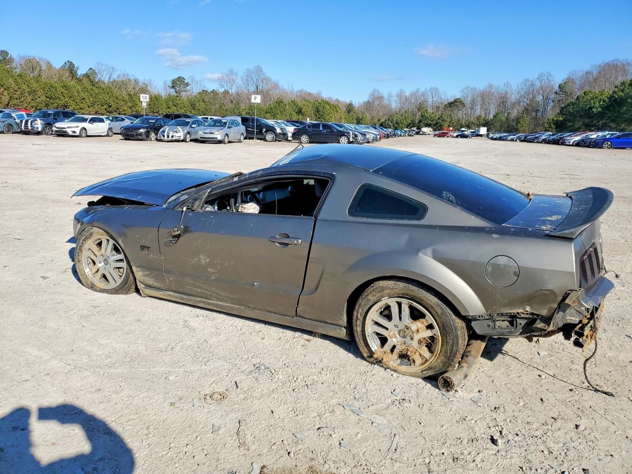 2005 FORD MUSTANG GT photo 2