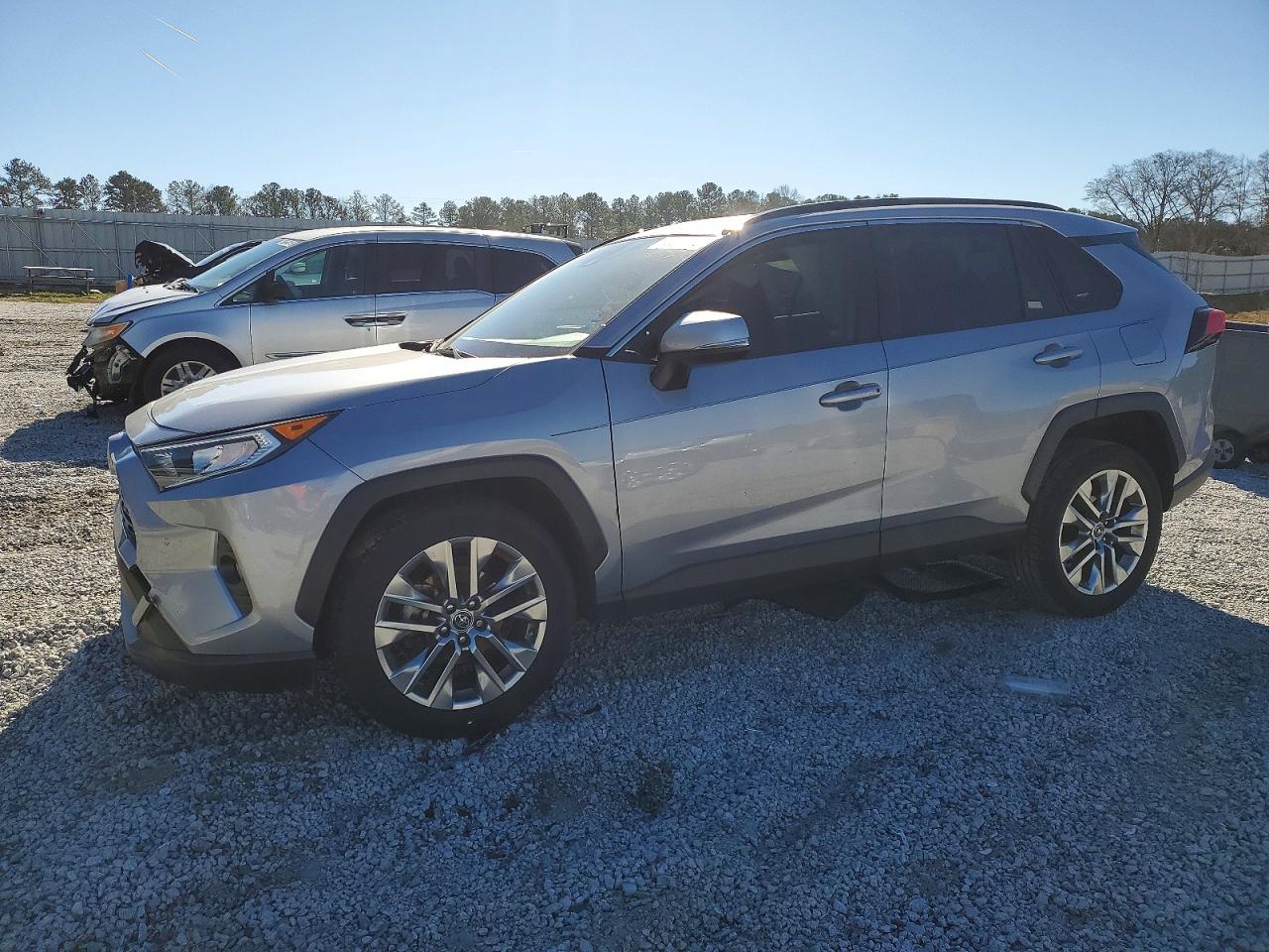 2019 TOYOTA RAV4
