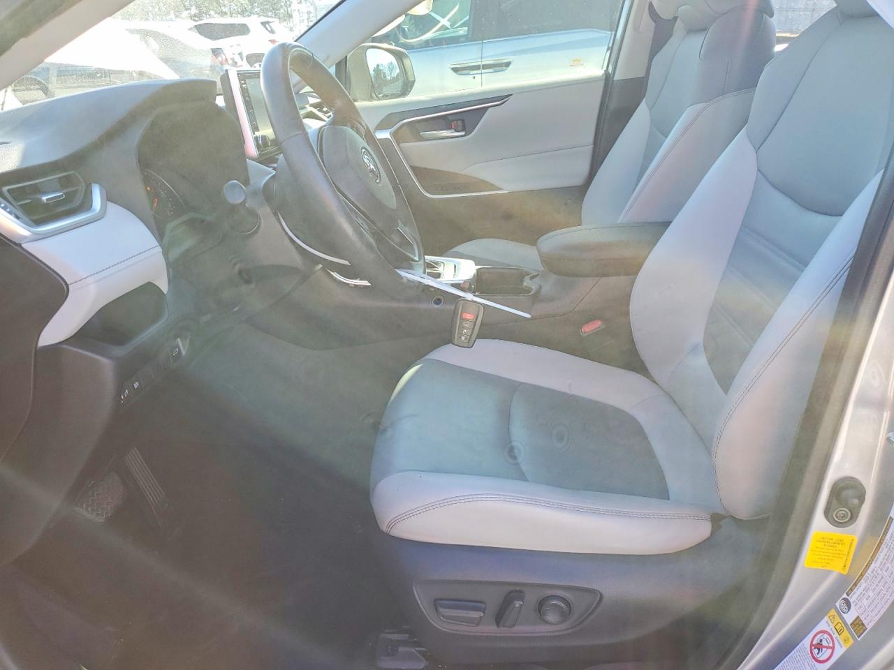 2019 TOYOTA RAV4 XLE PREMIUM photo 7
