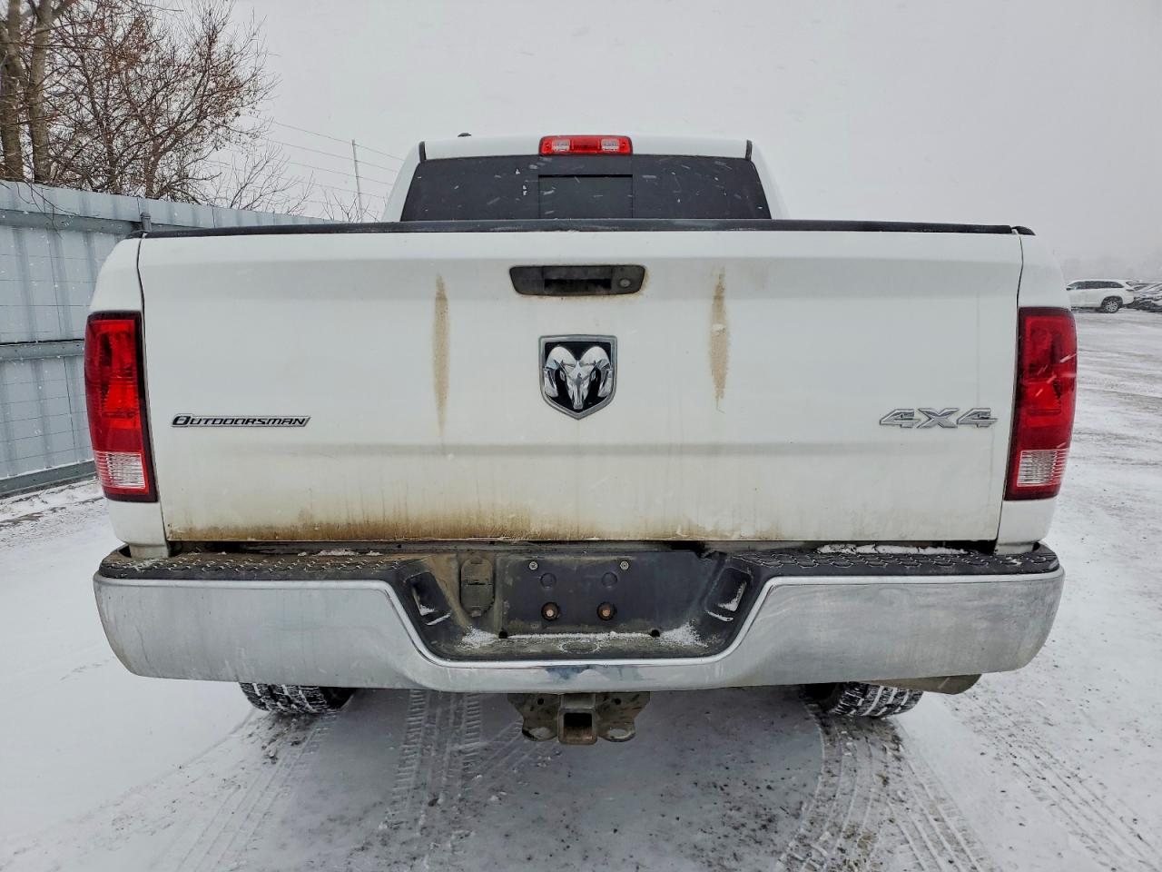 2016 RAM 1500 SLT photo 6