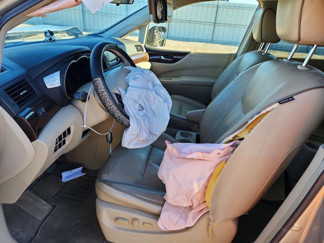 2013 NISSAN QUEST S photo 7