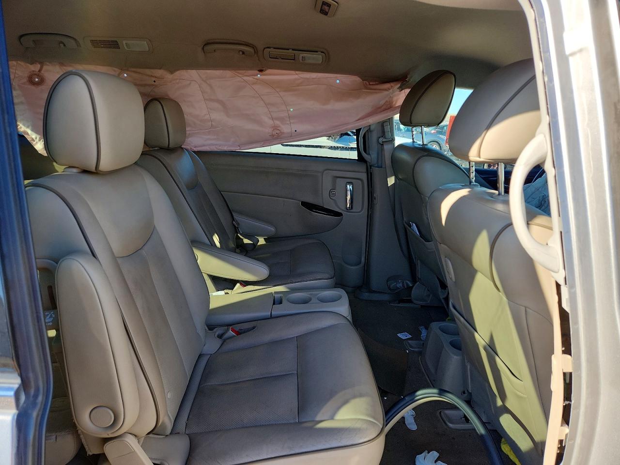 2013 NISSAN QUEST S photo 11