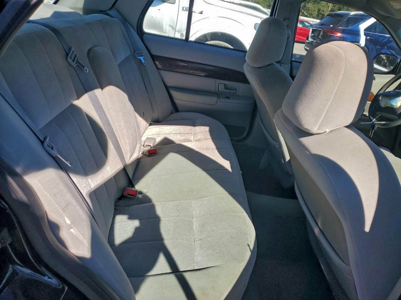 2004 MERCURY GRAND MARQUIS GS photo 10