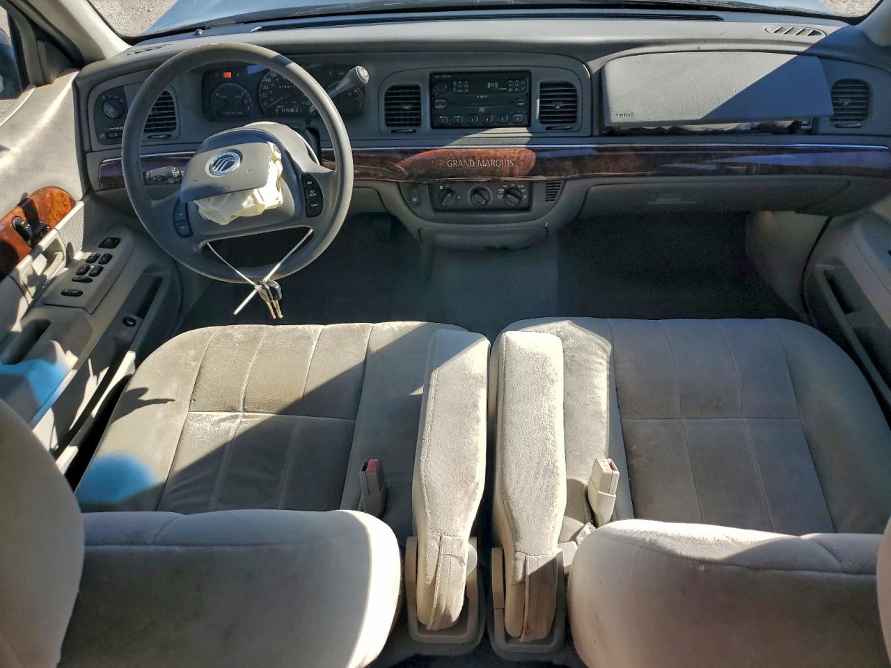 2004 MERCURY GRAND MARQUIS GS photo 8